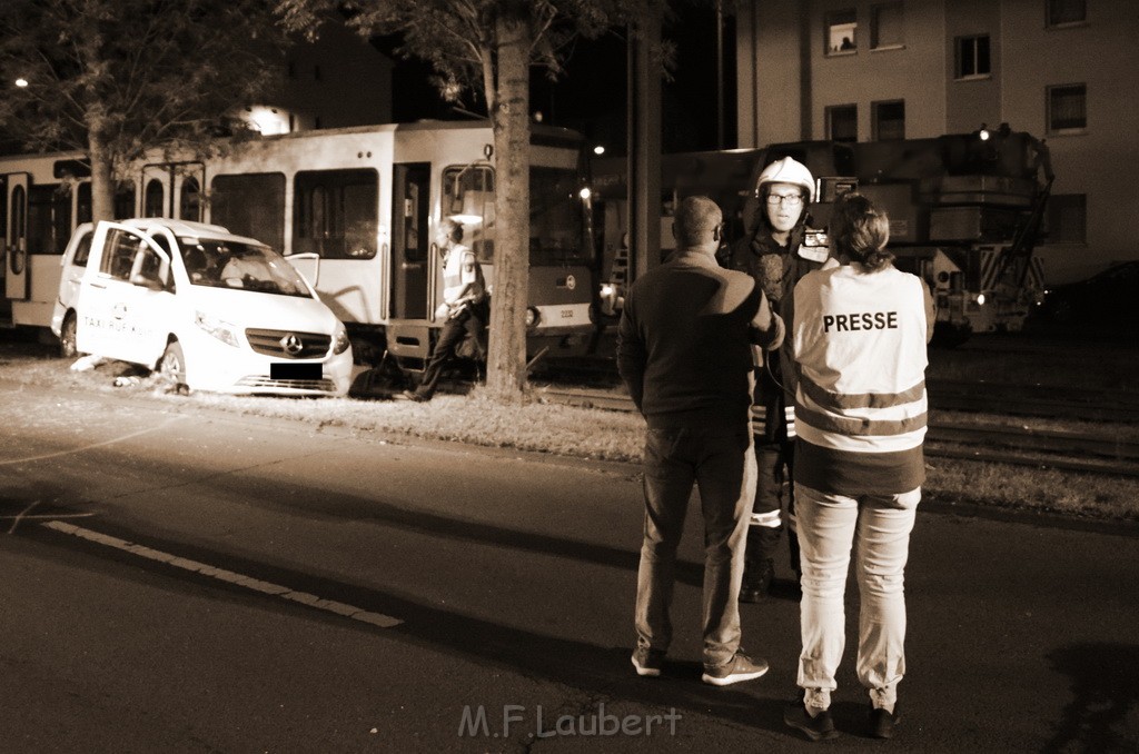 VU PKW Strab Koeln Niehl Amsterdamerstr Friedrich Karlstr P121.JPG - Miklos Laubert